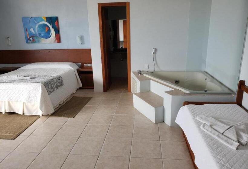 סוויטה עם ג'קוזי, De Rose Praia