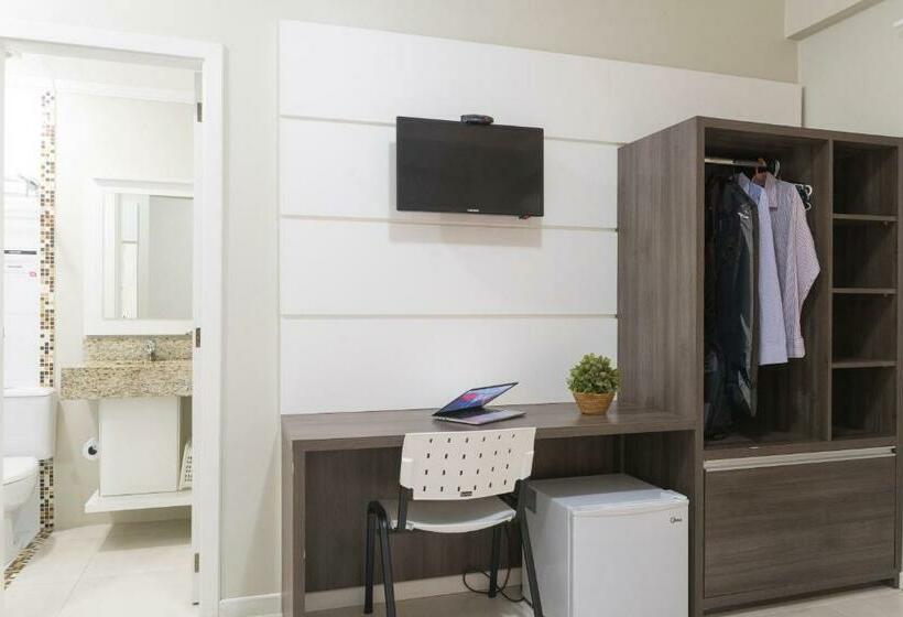 スーペリアールーム, Locatelli