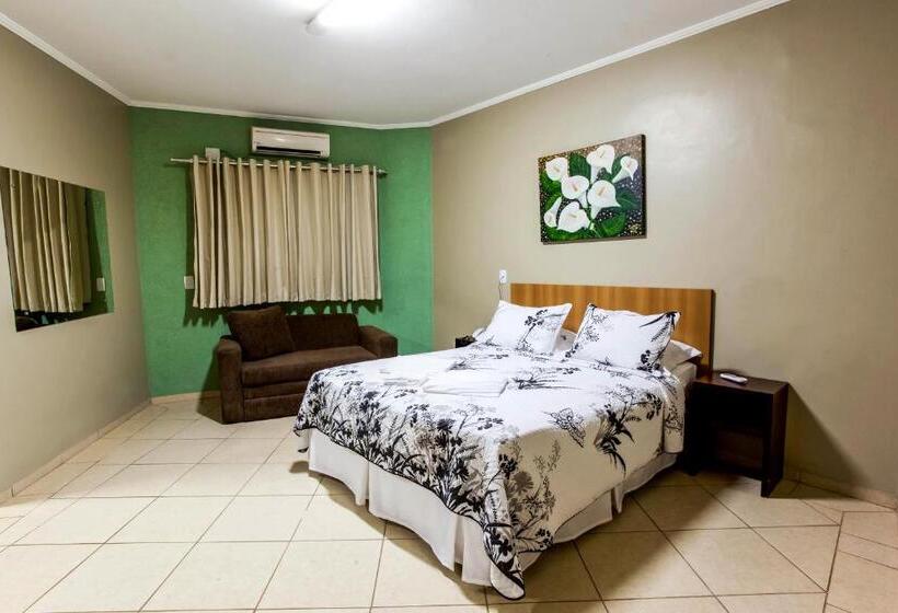 Delüks Oda, Paranoá Jaboticabal