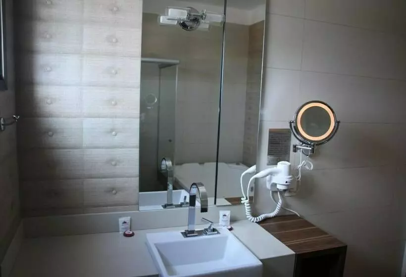 سوئیت پرزیدنت, Piratininga Avenida Amazonas   Rondonópolis