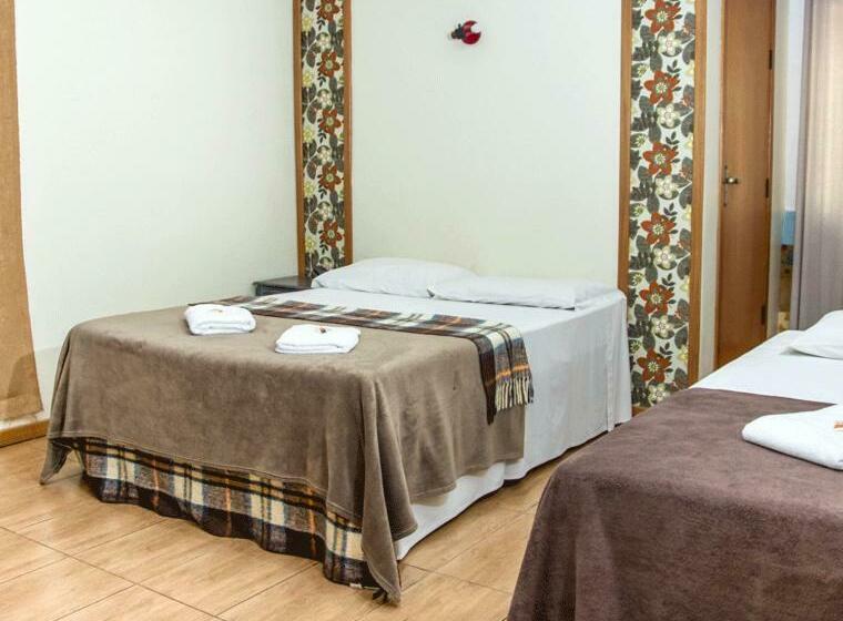 スタンダードトリプルルーム, Pousada Icaraí
