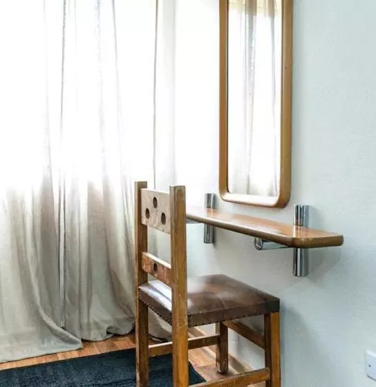 Basic Kolmen Hengen Huone, Pousada Icaraí