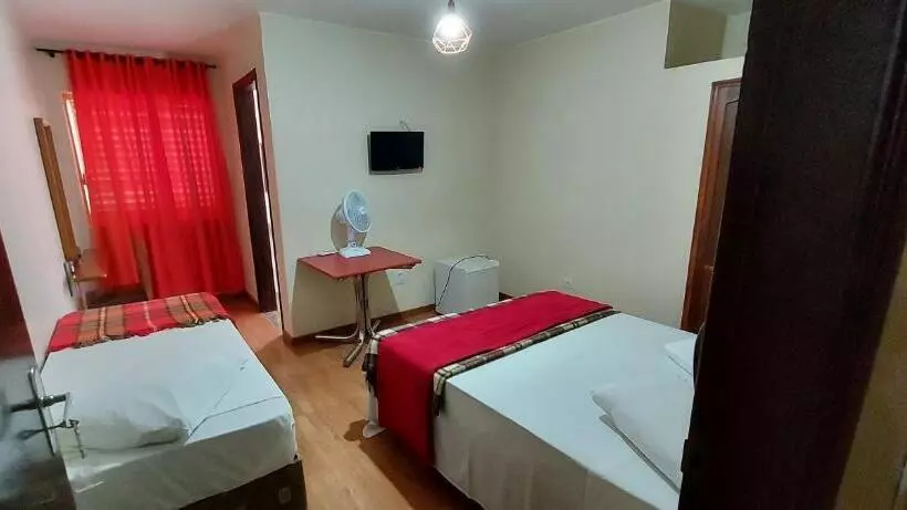 Economy Triple Room, Pousada Icaraí