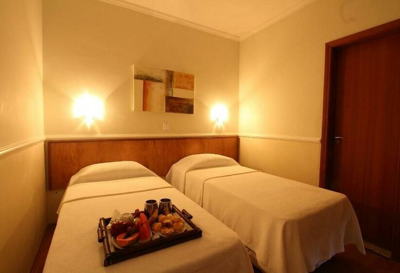 חדר סטנדרט מותאם לאדם עם מוגבלויות, Scarpelli Palace