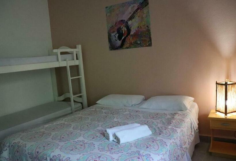Четырехместный Номер Стандарт, Pousada Liras Da Poesia