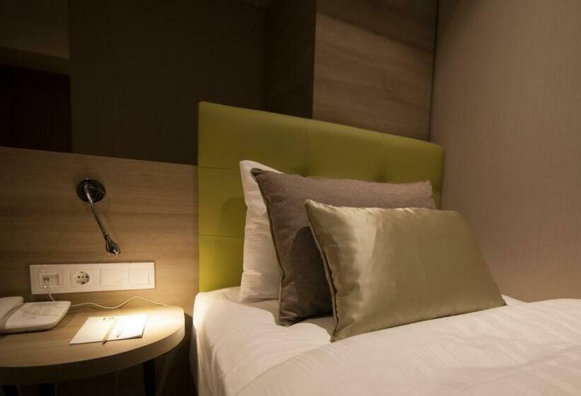 اتاق استاندارد یک نفره, Yeni Bahar Otel