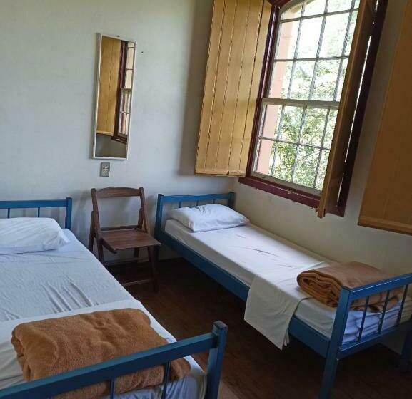 Четырехместный Номер Стандарт, Brumas Ouro Preto Hostel E Pousada