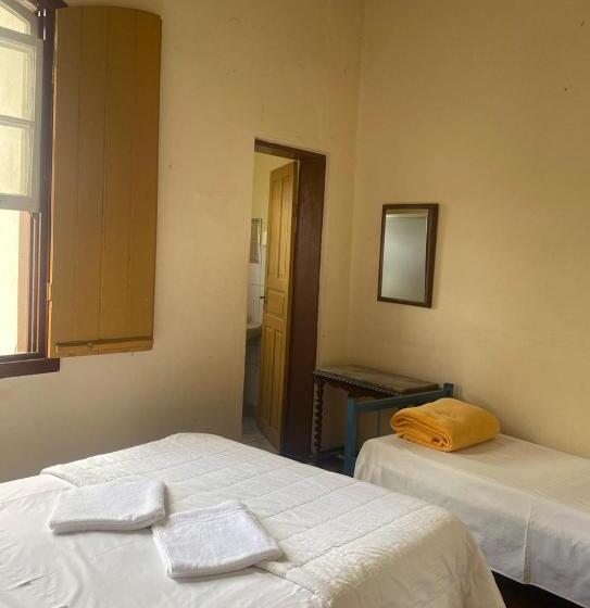 Номер Стандарт Трехместный, Brumas Ouro Preto Hostel E Pousada