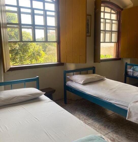Четырехместный Номер Классик, Brumas Ouro Preto Hostel E Pousada