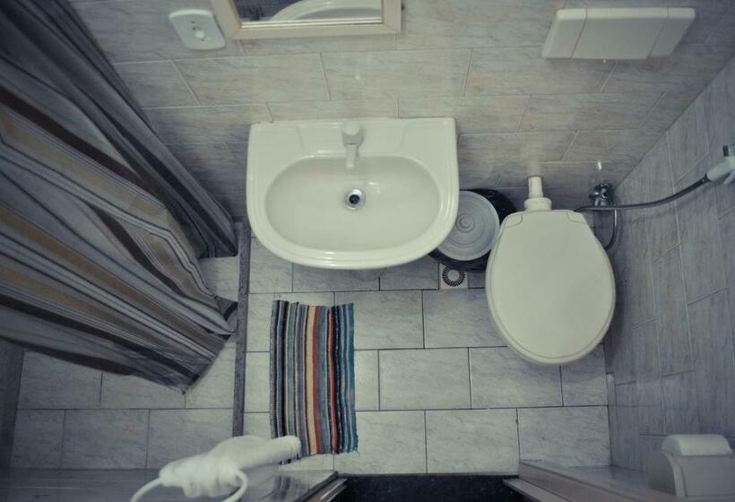 סוויטה, Cabo Frio Fun Hostel