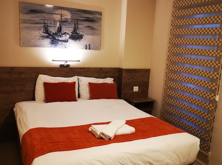 غرفة قياسية, Ador Troia