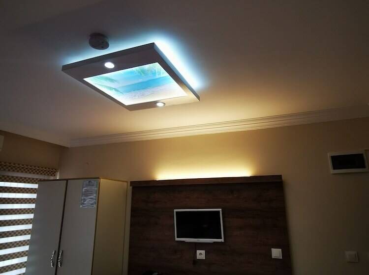 غرفة قياسية ثلاثية مزودة بشرفة, Ador Troia