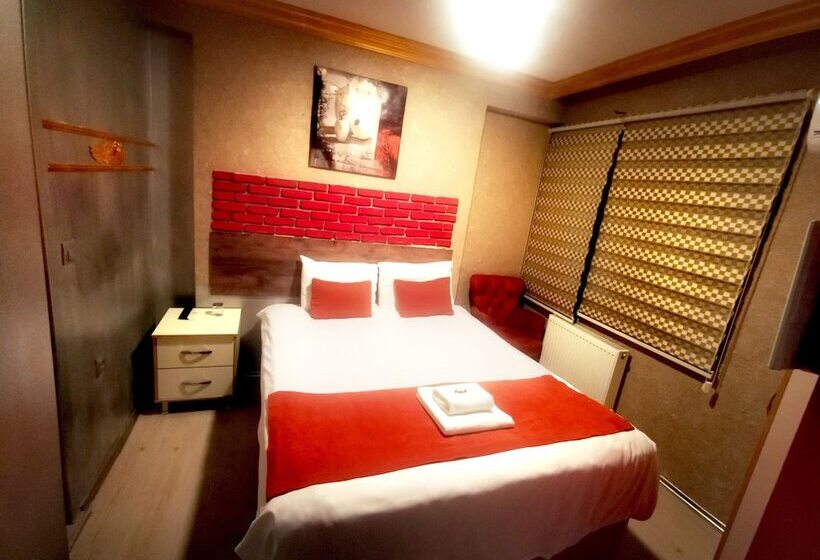 غرفة قياسية فردية, Ador Troia