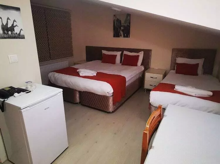 Standard Triple Room with Terrace, Ador Troia