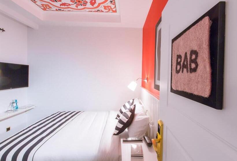 이코노미 룸, Araf