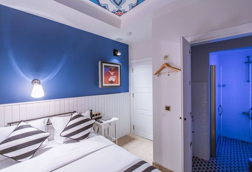 이코노미 룸, Araf