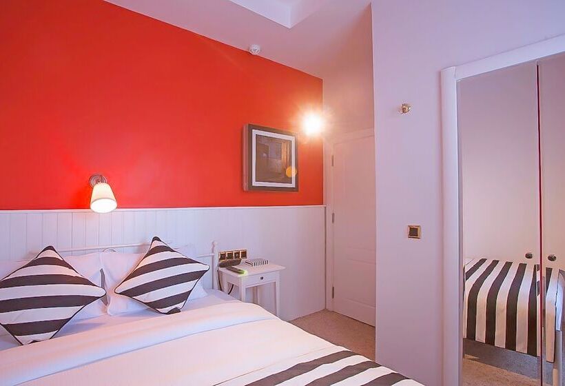 이코노미 룸, Araf