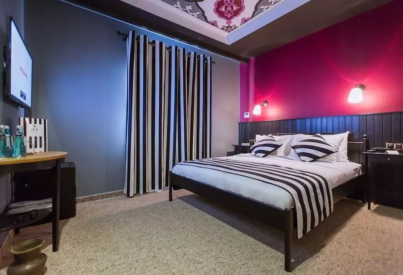 Junior Suite, Araf