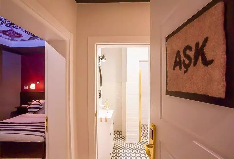 Junior Suite, Araf