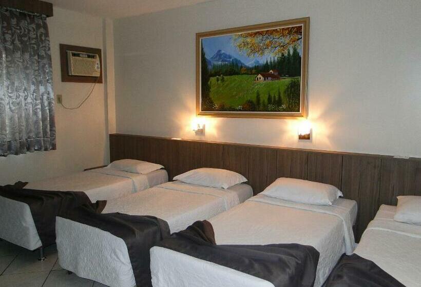 اتاق لوکس چهار تخته, Das Americas