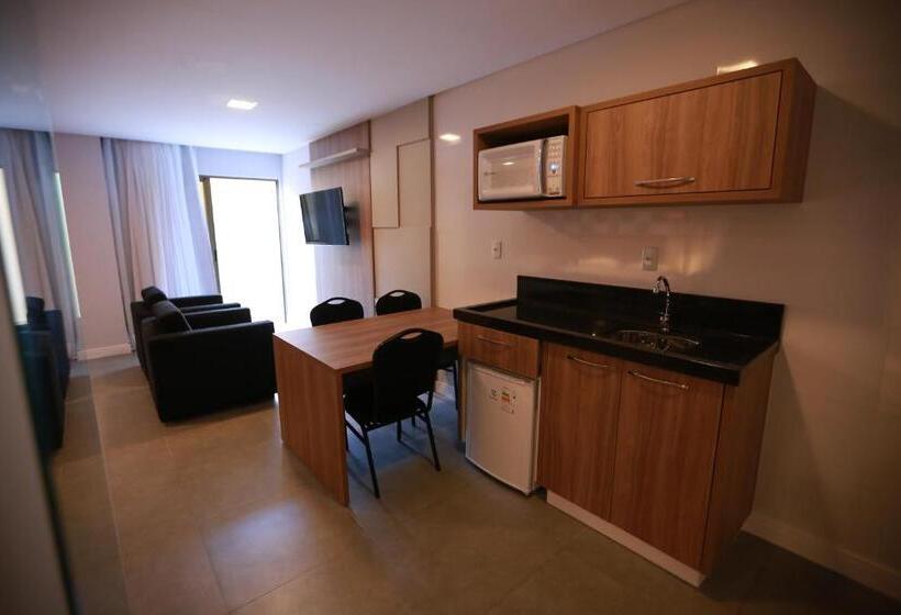 سوییت لوکس, Das Americas