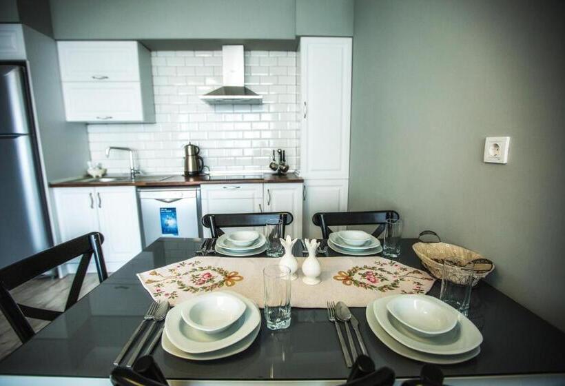 اتاق استاندارد سه نفره, Doa Suite