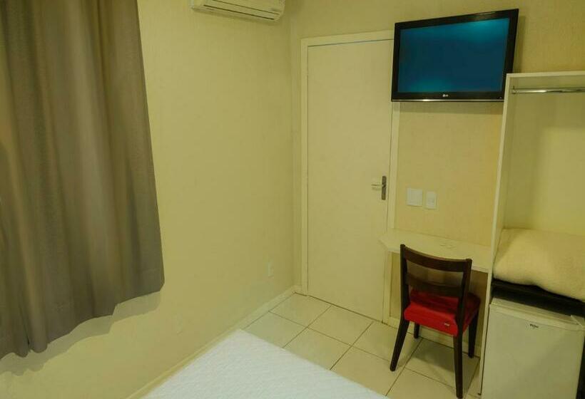 חדר דלוקס, Elevado