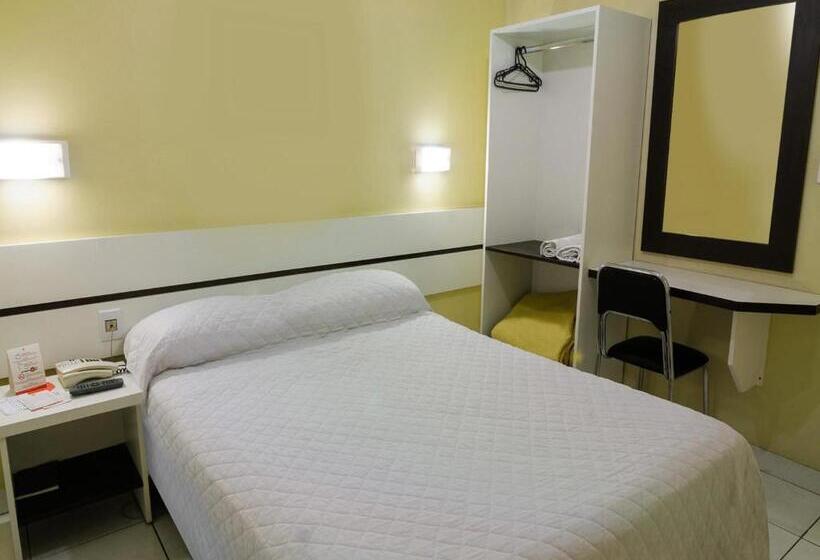 חדר דלוקס, Elevado