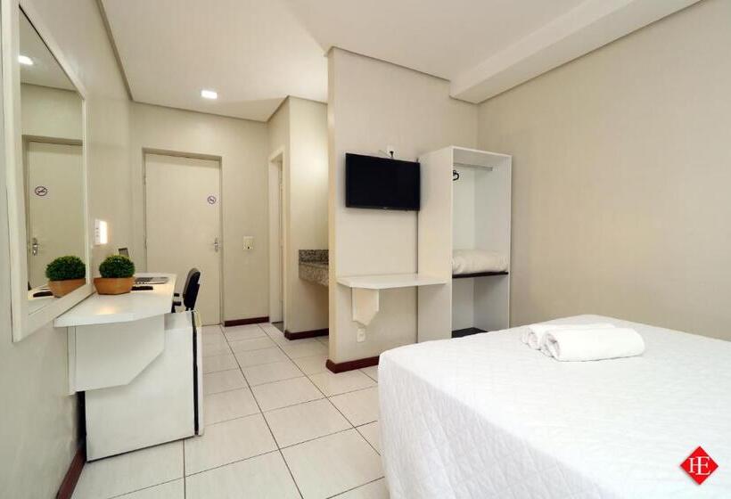 חדר דלוקס, Elevado