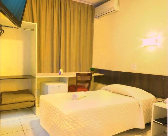 חדר דלוקס, Elevado