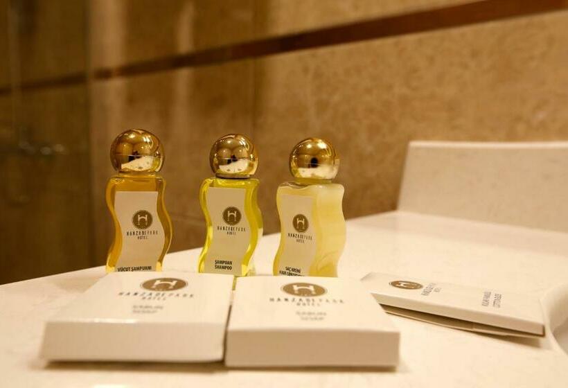 غرفة قياسية فردية مطلة علي البحر, Hanzade Park