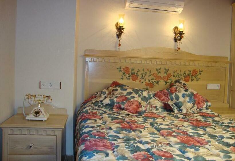 غرفة قياسية, Konak Tuncel Efe