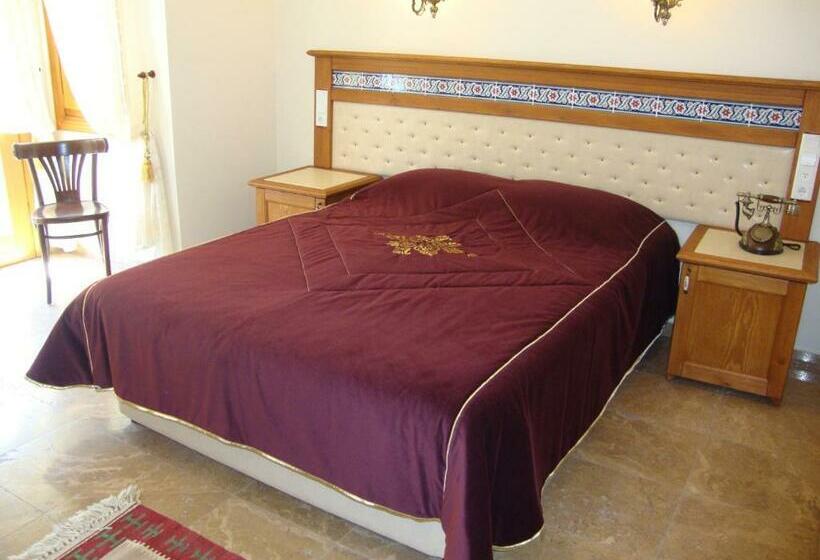 غرفة ديلوكس مطلّة علي البحر, Konak Tuncel Efe