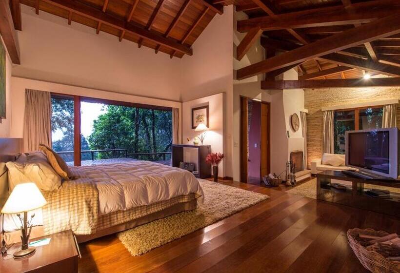 Suíte Deluxe, Kuriuwa