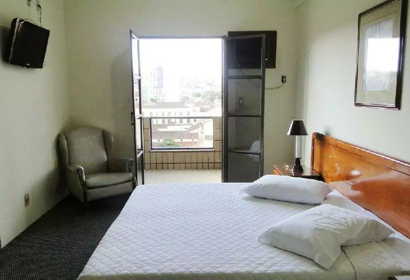 Chambre Deluxe, Lopes Caxambu
