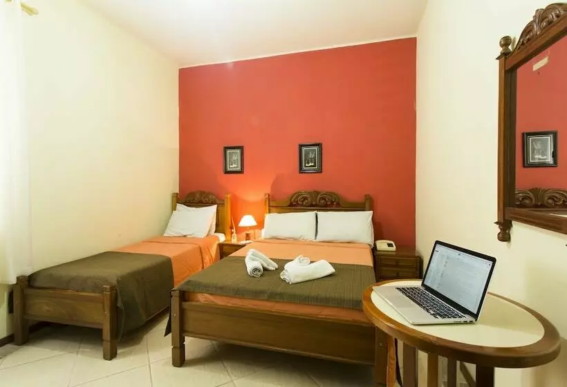 Chambre Standard, Lopes Caxambu