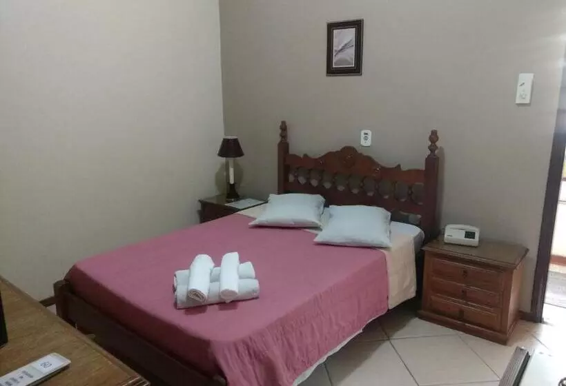 Chambre Standard, Lopes Caxambu
