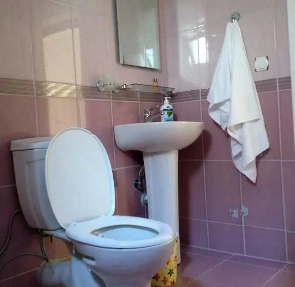 اتاق استاندارد سه نفره, Munchen Pension