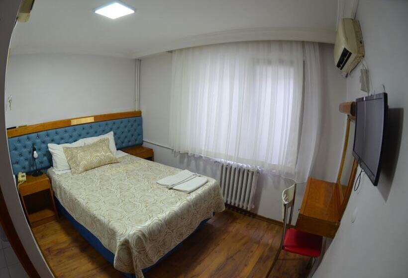 اتاق استاندارد یک نفره, Padova