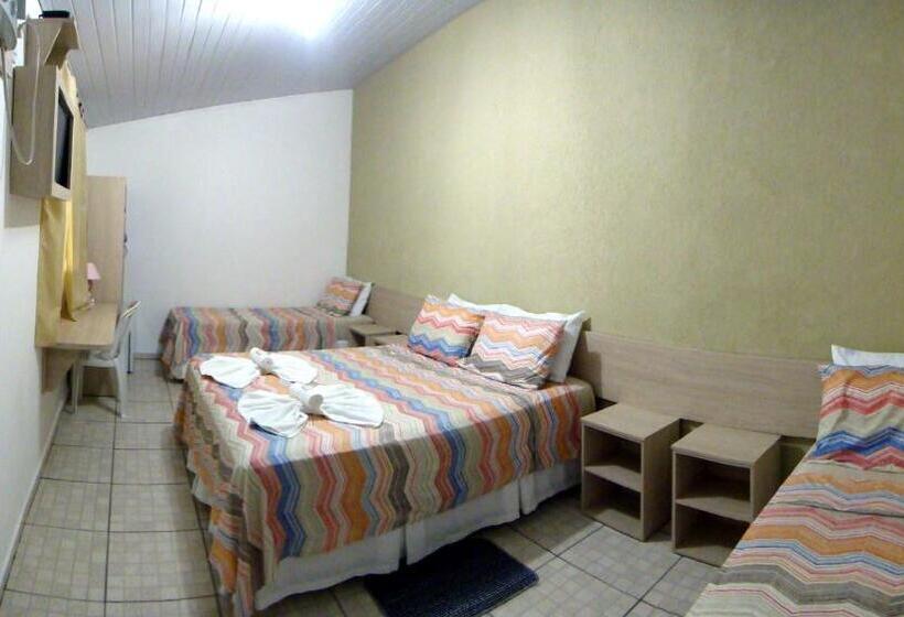 חדר דלוקס לארבעה, Pousada Jubaia