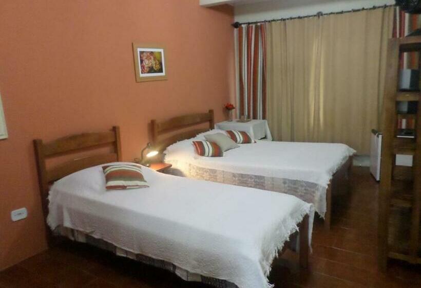 Номер Стандарт Трехместный, Rainha