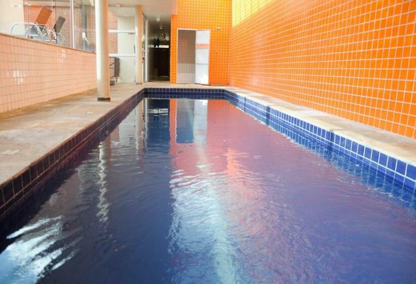 غرفة قياسية ثلاثية, Verdes Mares