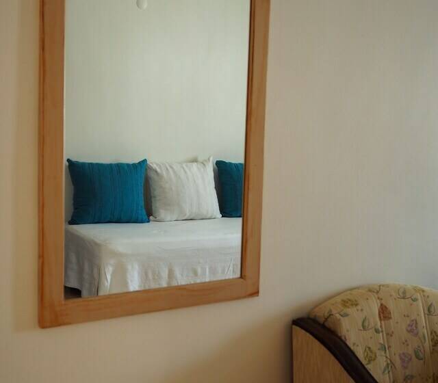 اتاق استاندارد سه نفره, Oya Butik Otel