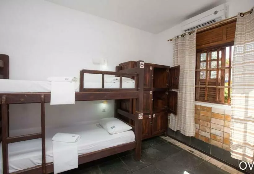 ルームシェアのワンベッド, Praia Do Forte Hostel