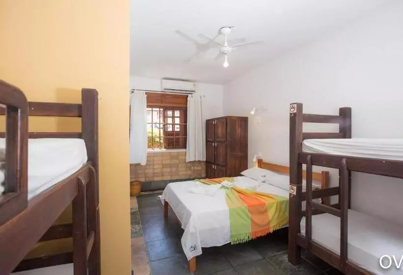 ファミリールーム, Praia Do Forte Hostel