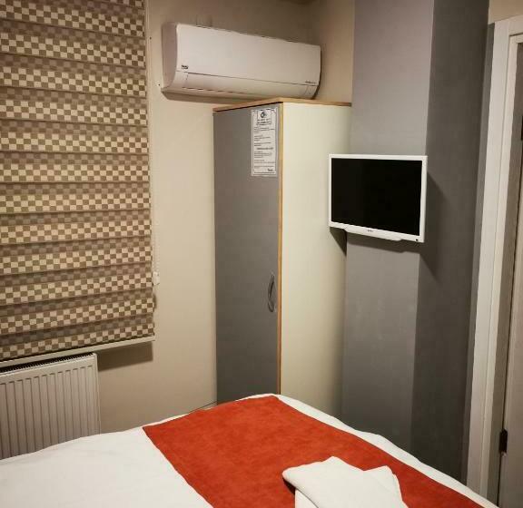 غرفة قياسية فردية, Ador Troia