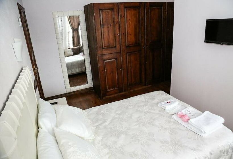 基本间, Izmit Otel