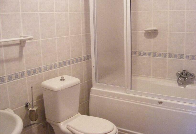 חדר סטנדרט לשלושה, Hittite Houses