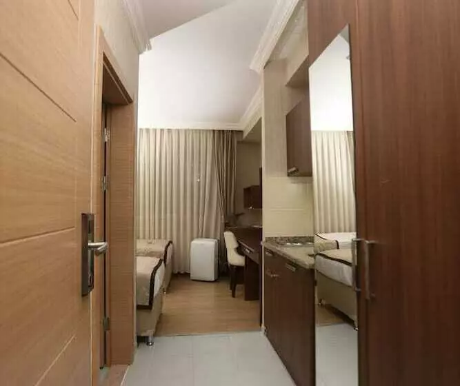 اتاق استاندارد, Gun Otel