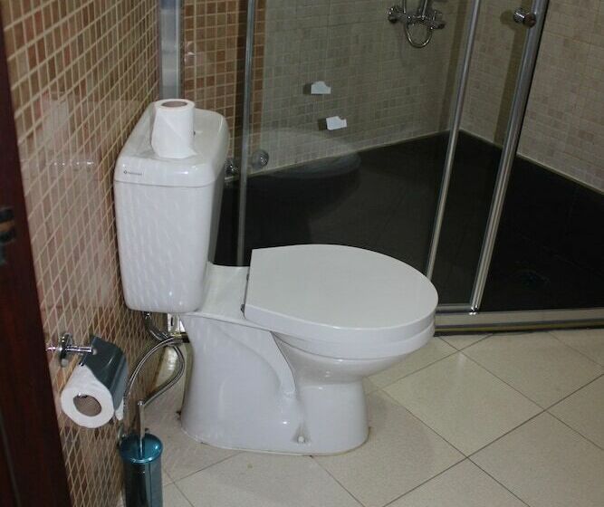 اتاق استاندارد سه نفره, Adana Kucuksaat